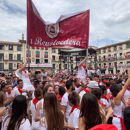 Apartamentos Ribera Navarra - Bardenas Castejón Esterno foto