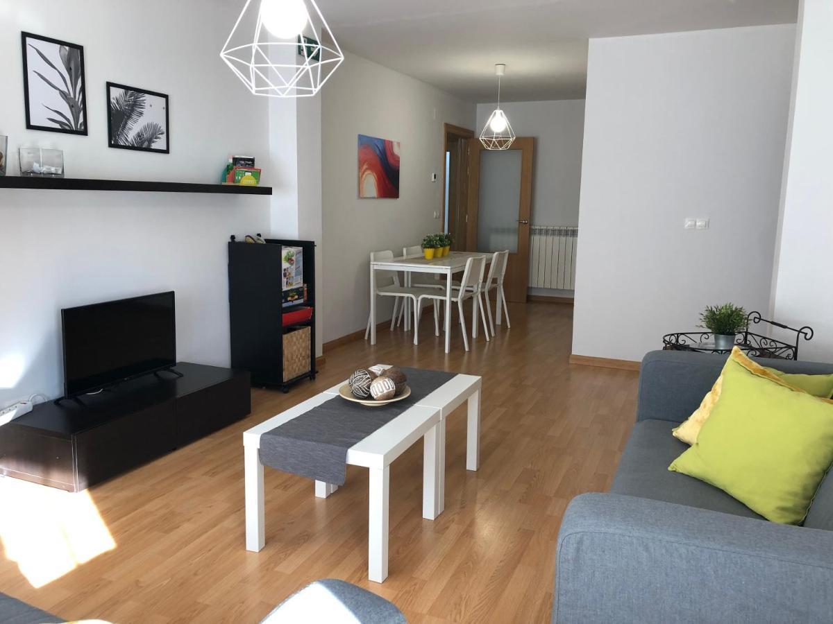 Apartamentos Ribera Navarra - Bardenas Castejón Esterno foto