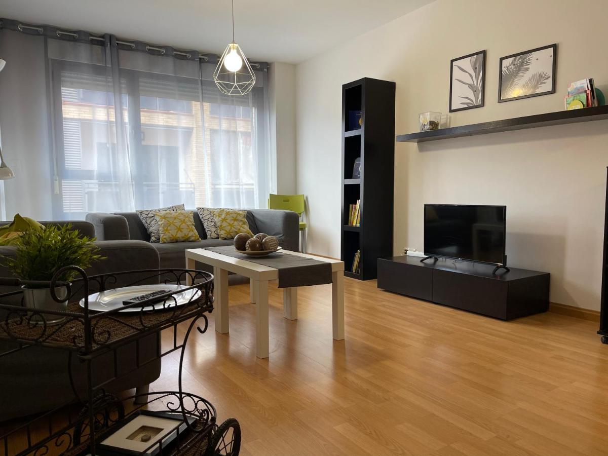 Apartamentos Ribera Navarra - Bardenas Castejón Esterno foto